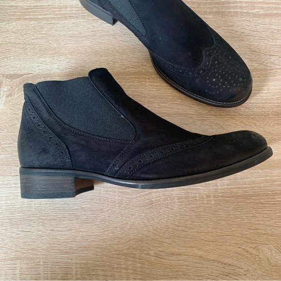 Gabor Black Suede Chelsea Boot Slip On Round Toe European Sustainable Fashion - Picture 8 of 8